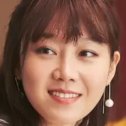 Romance folle-Kong Hyo-Jin.webp