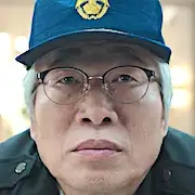 Salut Bye Mama-Yoo Soon-Woong.webp