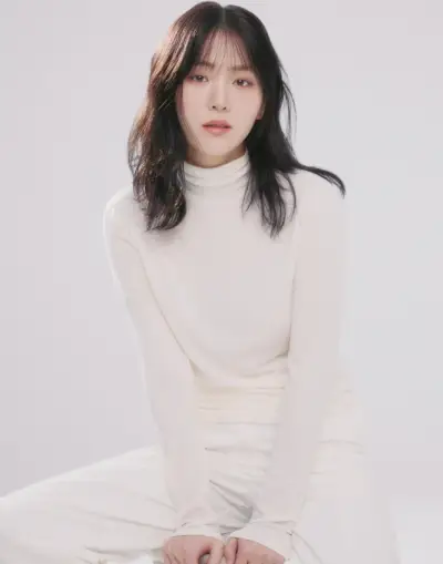 Kim Ji Eun (1993)