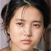 Pequeño bosque-Kim Tae-Ri.webp