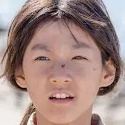 Manshin-Kim Sae-Ron.webp