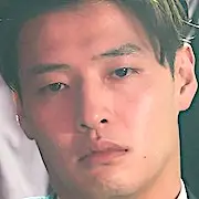 Um Medley de Fim de Ano-Kang Ha Neul.webp