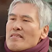 Dr Romantique 2-Hong Suk-Youn.webp