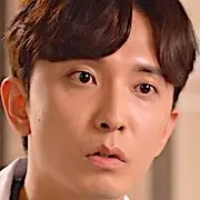 Dr Romantique 2-Yoon Na Moo.webp