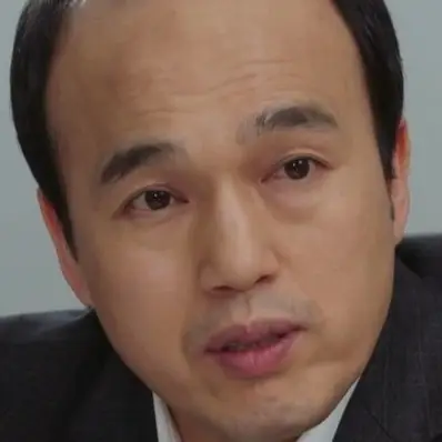 Triangle-Kim Kwang-Kyu.webp