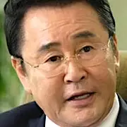 Triangle-Kim Byeong-Ki.webp