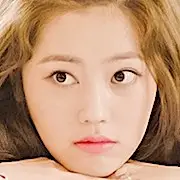 Centro de atención de maternidad-Choi Ri.webp