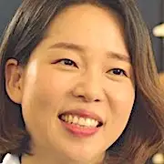 Centro de atención de maternidad-Jung Yi-Rang.webp