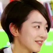 Escuela 2013-Shin Hye-Sun.webp