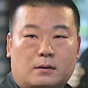 Cinderela Quatro Cavaleiros-Jo Kyoung Hoon.webp