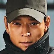 Illang-O Lobo Bridgade-Gang Dong-Won.webp