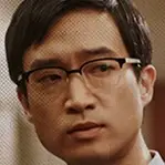 38 Groupe de travail-Jo Woo-Jin.webp