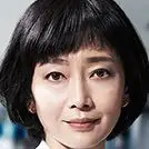 Acoso por edad-Yumi Asou.webp