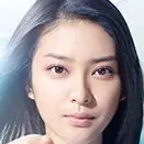 Acoso por edad-Emi Takei.webp
