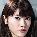 Acoso por edad-Mikie Hara.webp