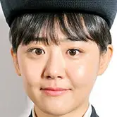 Fange den Geistermond Geun-Young.webp