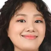 Maman a une liaison-Hyun Jyu-Ni.webp