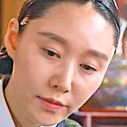 Signor Queen-Na Mi-Hee1.webp