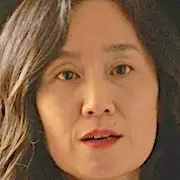 Nuestro querido parque de verano Mi Hyun.webp