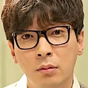 Starkes Mädchen Bong-Soon-Lee Se Wook.webp