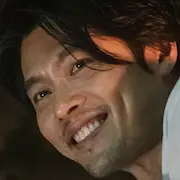 La negociación-Hyun-Bin.webp