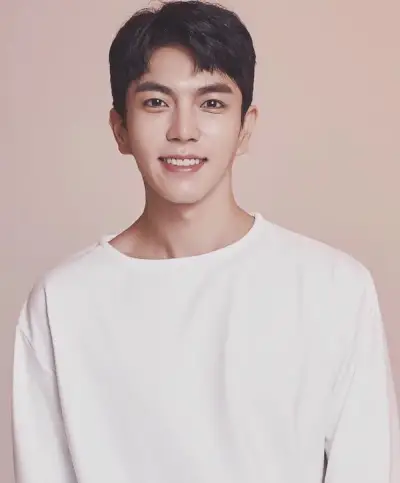 Kim Joo Young (actor)