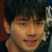 Schöne Stimme-Lee Yi-Kyung.webp