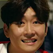 Schöne Stimme-Yeon Je-Wook.webp