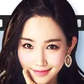 Super papà Yul-Lee Yu-Ri.webp