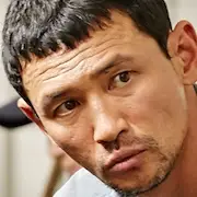 Un fiscal violento-Hwang Jung-Min.webp