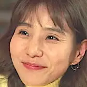 Reflejo de You-Seo Jung Yeon.webp