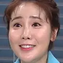 Família não questionada-Lee Da-Ni.webp