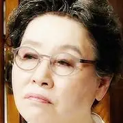 Scandale de Cheongdamdong-Ban Hyo-Jung.webp