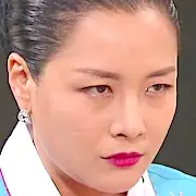 Eine gut erzogene Tochter – Lee Se-Rang.webp