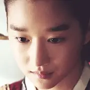 El Trono-Seo Ye-Ji.webp