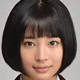Gakko no Kaidan (dramma giapponese)-Suzu Hirose1.webp
