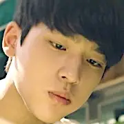 La seule et unique lune Sung-Hyun.webp