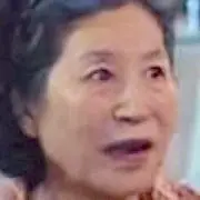 Extraños del Hell-Park Seung-Tae.webp