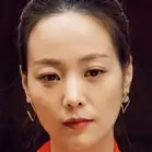 Trajes-Son Yeo-Eun.webp