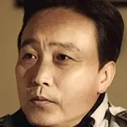 Ele é Psicométrico-Eom Hyo-Seop.webp