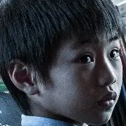 Village Hurlant-Hinata Kaizu.webp