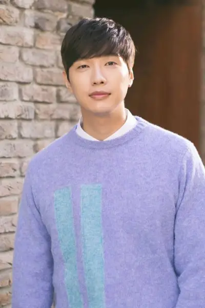 Ji Hyun-Woo