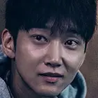 Prêtre (drame coréen)-Yu Bee.webp