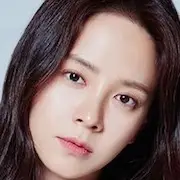 Belle chanson horrible Ji-Hyo.webp