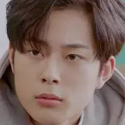 Mi extraño héroe-Yoo Seon-Ho.webp