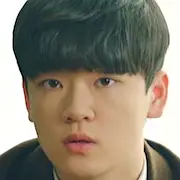 Mi extraño héroe-Choi Won-Hong.webp