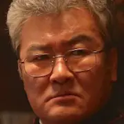 Les prêtres-Fils Jong-Hak.webp