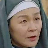 Due poliziotti-Gil Hae-Yeon.webp