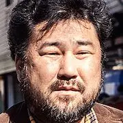 Los estafadores-Ko Chang-Seok.webp