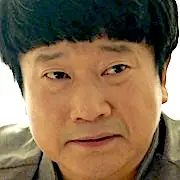 Mau e Louco-Lee Dong-Yong.webp